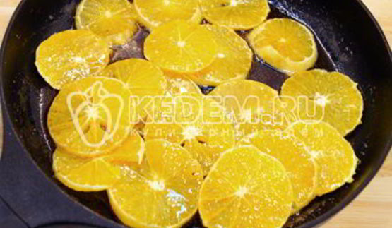 десерт из апельсинов с взбитыми сливками