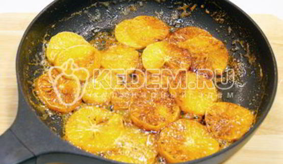 десерт из апельсинов с взбитыми сливками