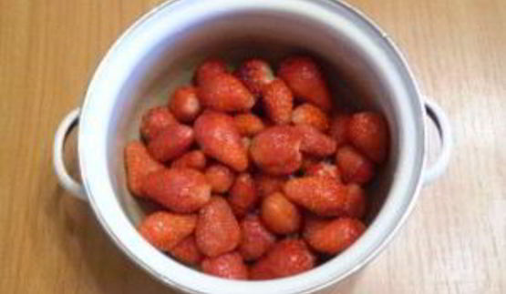 клубничное желе