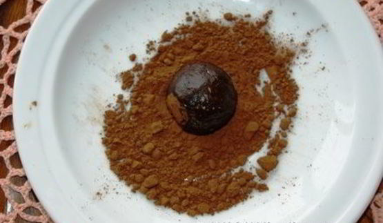 финиково-шоколадные конфеты