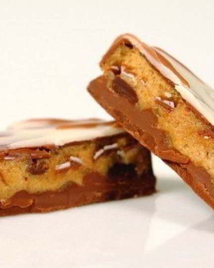 Рецепт кокосово-миндальных конфеты в шоколаде