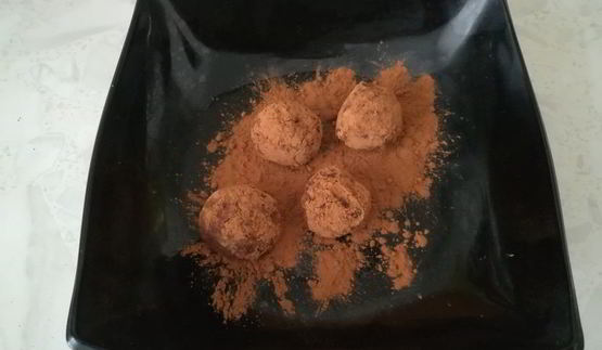 конфеты из банана, грецкого ореха и кураги