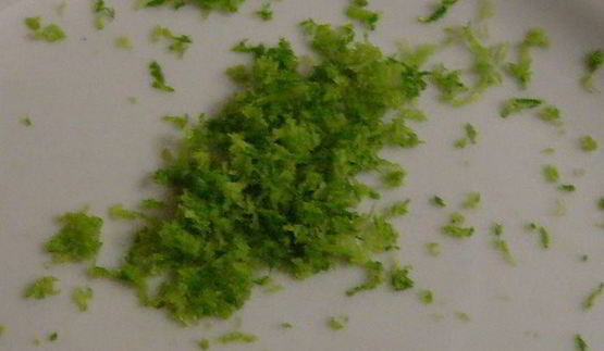 конфеты с белым шоколадом и фисташками