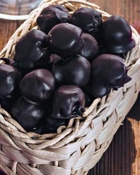 Конфеты Шоколадная вишня в коньяке