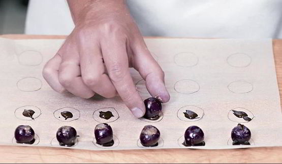 конфеты шоколадная вишня в коньяке