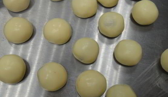 молочные конфеты из сгущённого молока