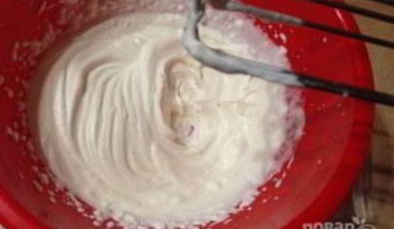 крамбл со взбитыми сливками и соленой карамелью