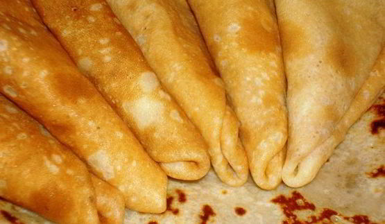 банановые блинчики с восхитительным ванильным заварным кремом на масленицу