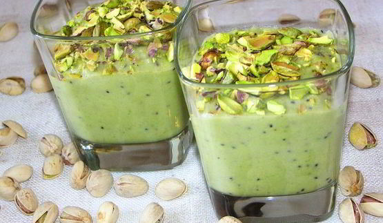 фруктовый крем с фисташками