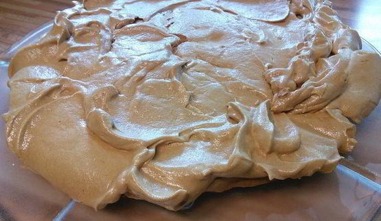 карамельная павлова со сливочным кремом и яичным ликером