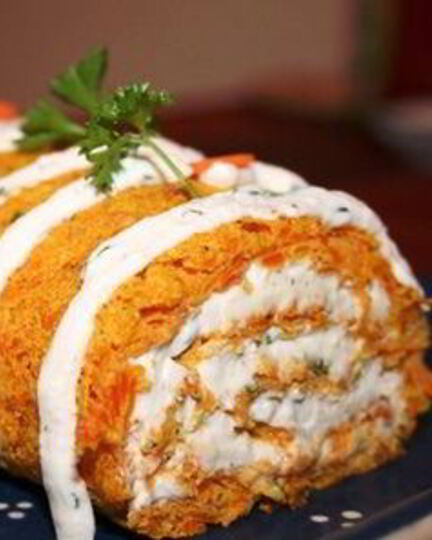 Рецепт рыжего рулетика с творожным кремом и рыбкой