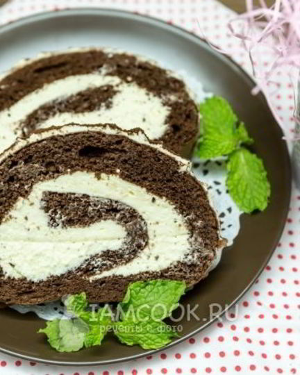 Рецепт шоколадного бисквитного рулета со сливочным кремом