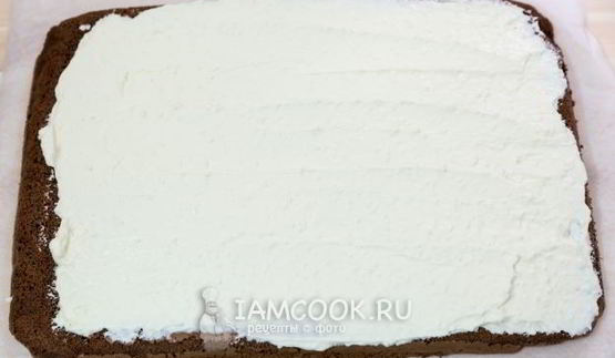 шоколадный бисквитный рулет со сливочным кремом