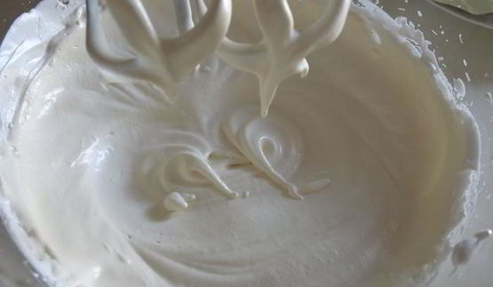 швейцарский меренговый крем