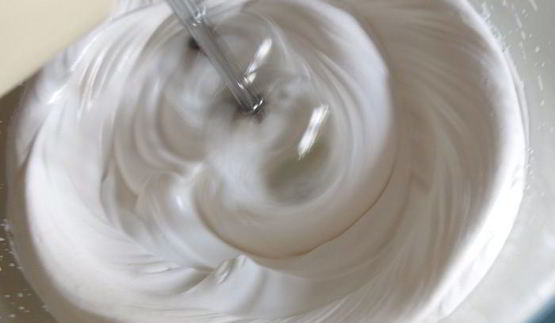 швейцарский меренговый крем