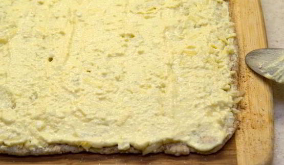 улитки из творожного теста с творожным кремом и яблоками