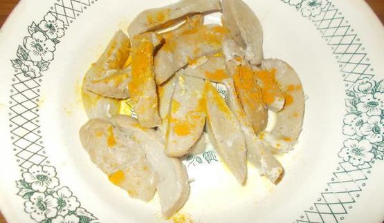 яички барашка на творожном креме из авокадо