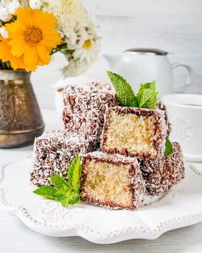 Лемингтон — австралийский бисквитный десерт