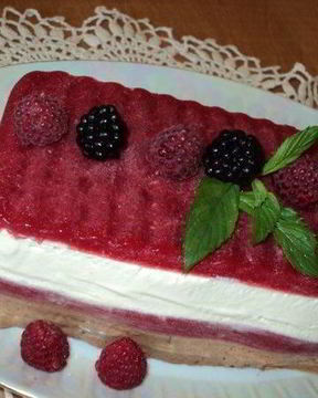 Малиново-шоколадный семифредо