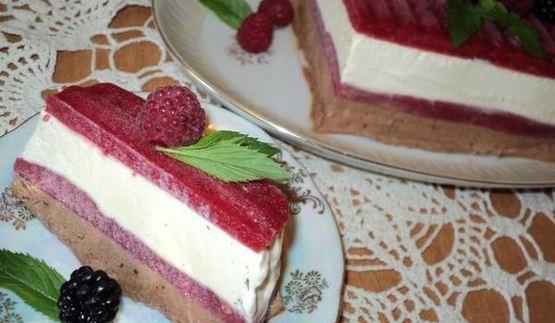 малиново-шоколадный семифредо