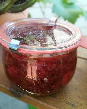 Мармелад из ревеня и клубники с мятой