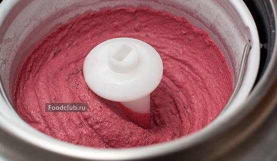 черничное мороженое