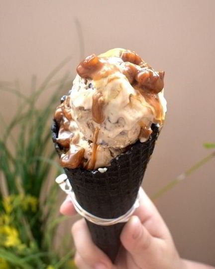 Рецепт карамельного мороженого с карамельными орешками
