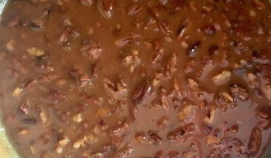 карамельное мороженое с карамельными орешками