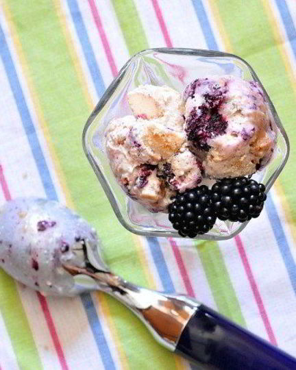 Рецепт мороженого ежевичный чизкейк