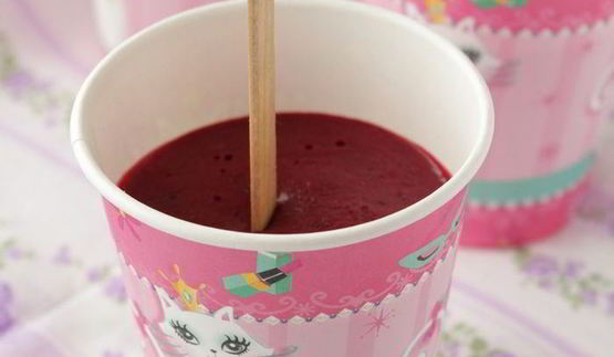 мороженое из черной смородины и йогурта