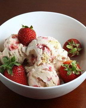 Мороженое Клубничный чизкейк