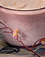 Рисовое мороженое с ягодным соусом