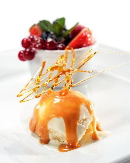 Рецепт теплого карамельного соуса для мороженого