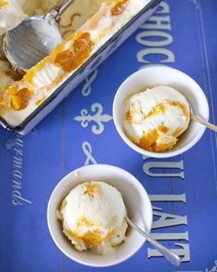 Ванильное мороженое с шафраново-манговой прослойкой