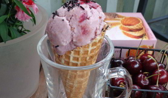 вишневое мороженое