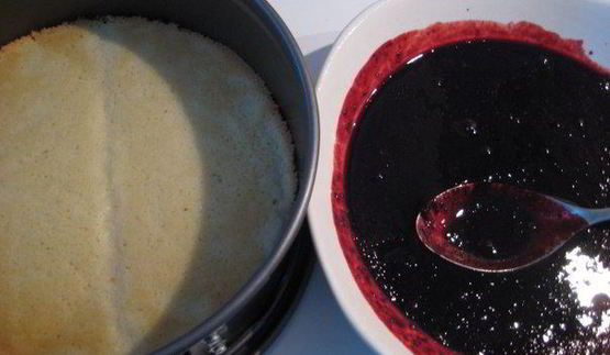 фиалковый торт-мусс с черникой весна в тулузе