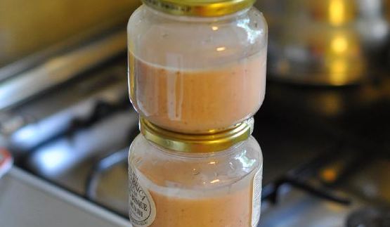 клубничный мусс с кинзой