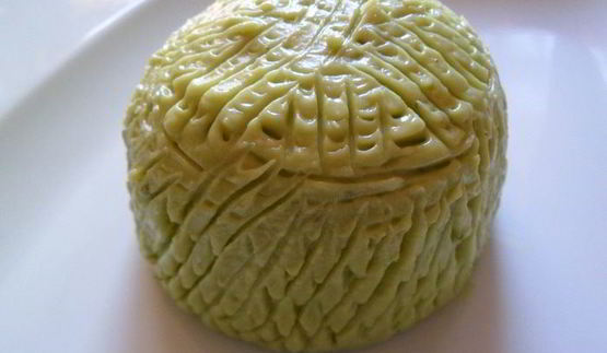 мусс из авокадо с клубникой и шоколадом