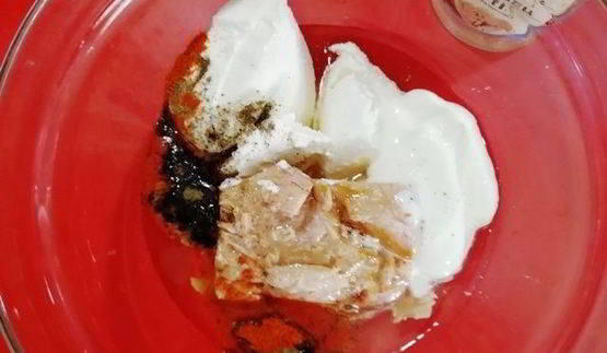 мусс из тунца и рикотты с чипсами из тортильи