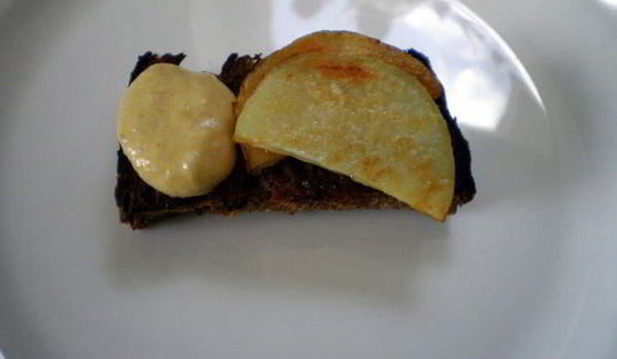 сельдь с картофелем и муссом из хрена