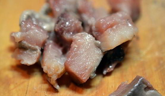 селедочный мусс на хрустящих тостах