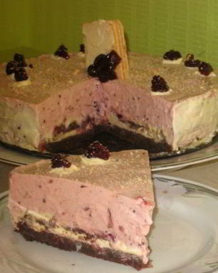 Торт-мусс Черничный блюз без муки