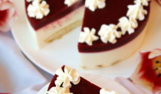 торт-мусс клубника на сливках без выпечки