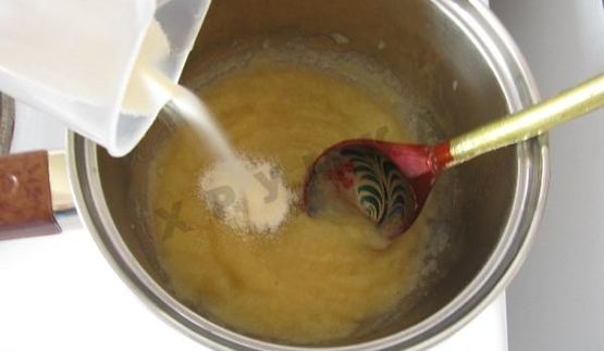 яблочный мусс на манной крупе