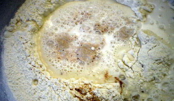 паасброд — нидерландский пасхальный хлеб