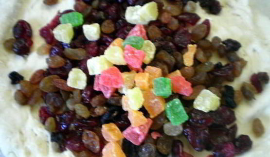 паасброд — нидерландский пасхальный хлеб