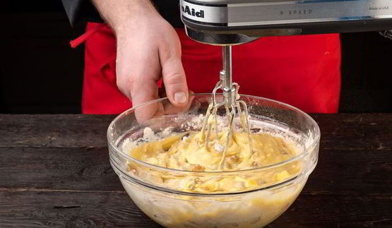 пасхальный кулич с лимонной глазурью