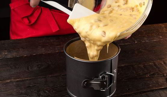 пасхальный кулич с лимонной глазурью