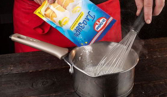 пасхальный кулич с лимонной глазурью