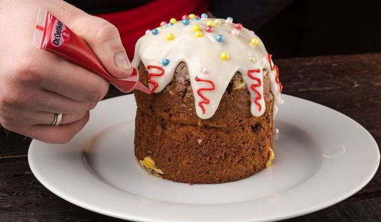 пасхальный кулич с лимонной глазурью